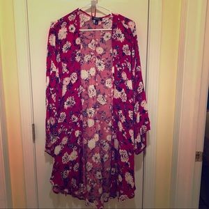 Torrid plus size 1 X floral kimono/wrap